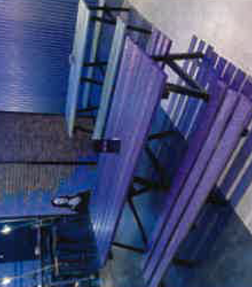 Banco Trebón morado en fábrica Netcycle